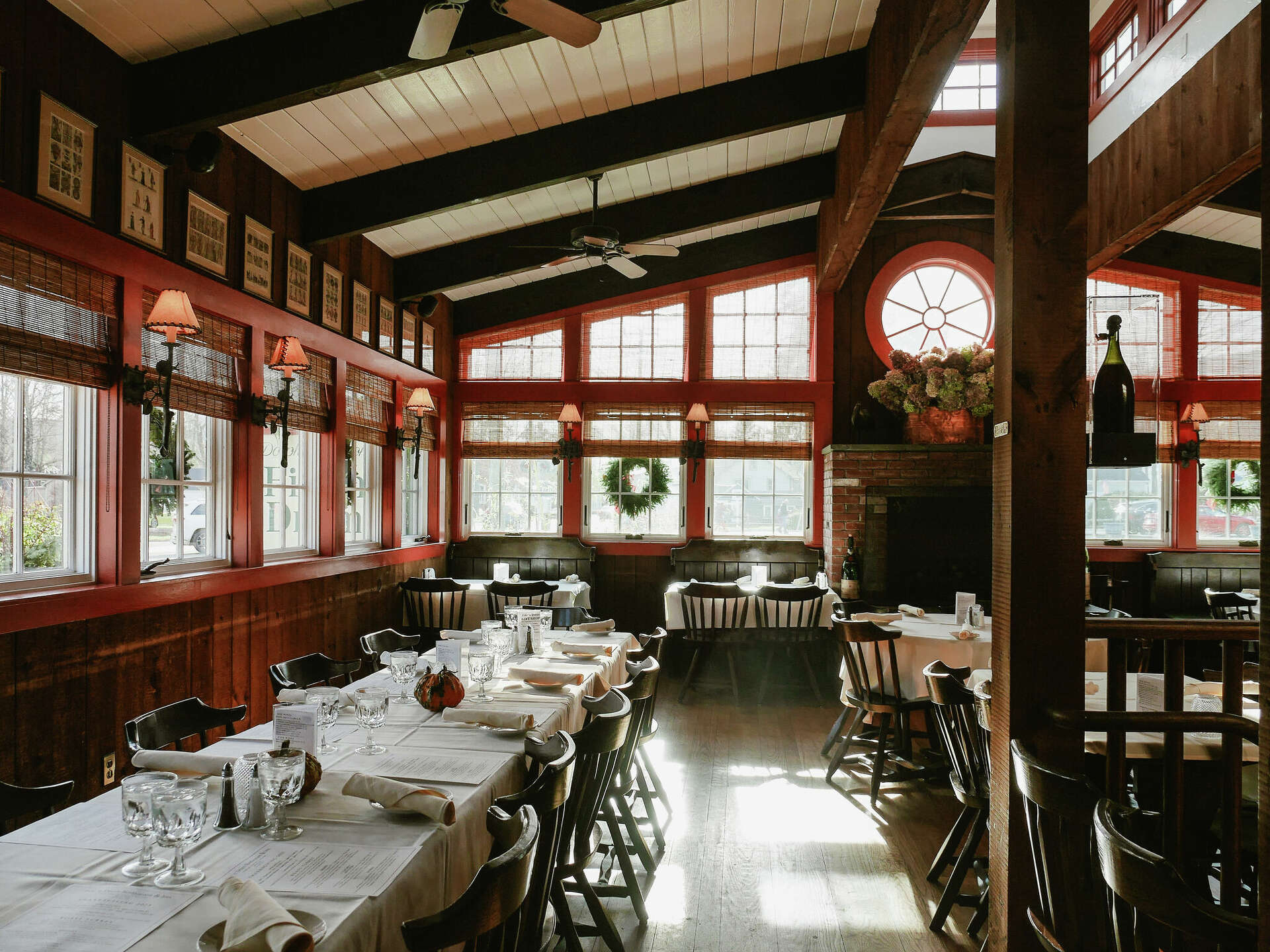 Fife ‘N Drum Restaurant—merging history, music, and fine dining in Connecticut.